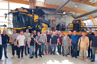 Аграрії-клієнти ТЕХНОТОРГ відвідали завод New Holland у Бельгії