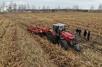 demonstratsiia-kuhn-performer-4000-251-2