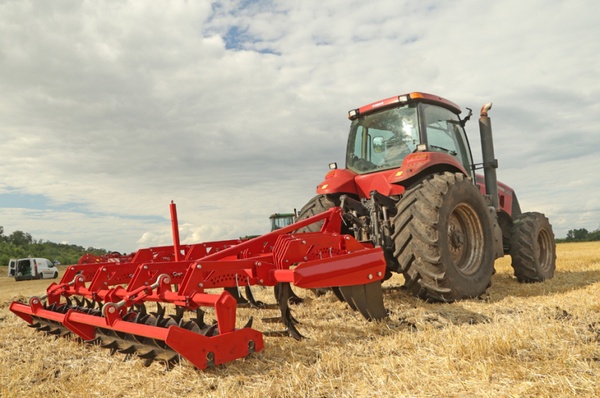 ГЛИБОКОРОЗПУШУВАЧІ LOZOVA MACHINERY: ТЕХНІКА ДЛЯ ЧИЗЕЛЬНОЇ ОБРОБКИ