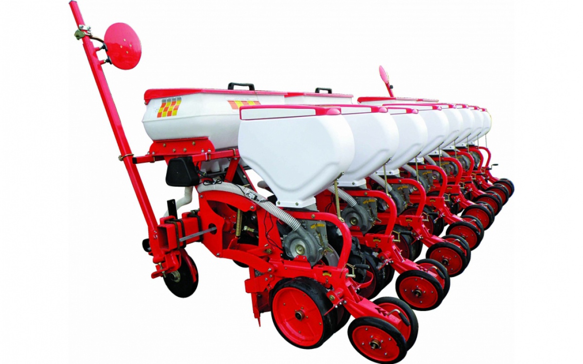 pnevmaticheskaia-propashnaia-seialka-planter-d8-agromaster-ru-2