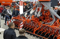 pobachiti-agritechnica-ta-dotorknutis-do-maibutnogo-177-9