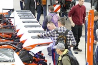 pobachiti-agritechnica-ta-dotorknutis-do-maibutnogo-177-11
