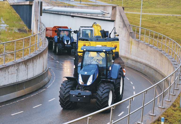 Трактор New Holland T7070 AC
