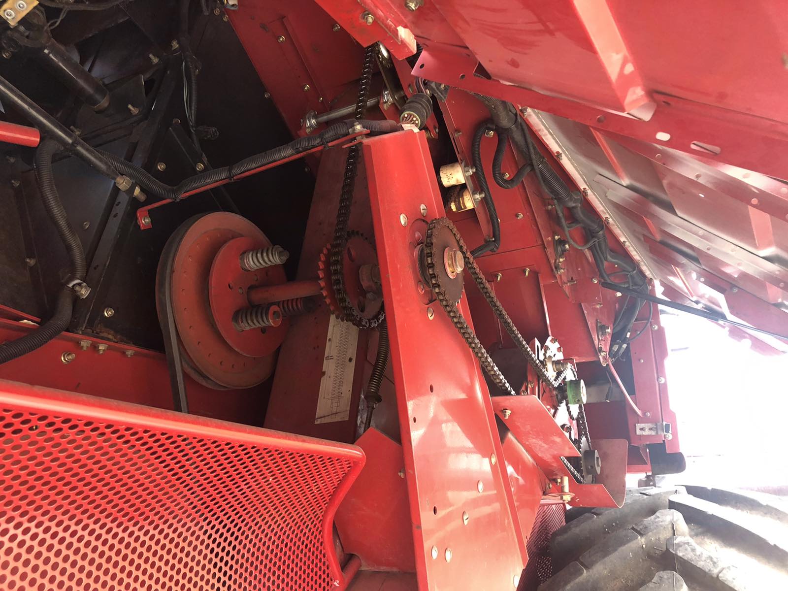 Комбайн Case IH 2388 2008 года