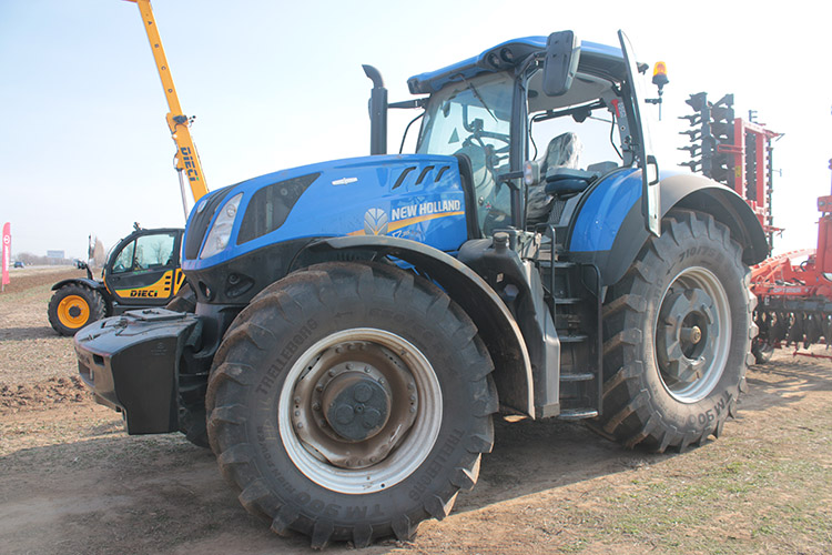 New Holland T7.315